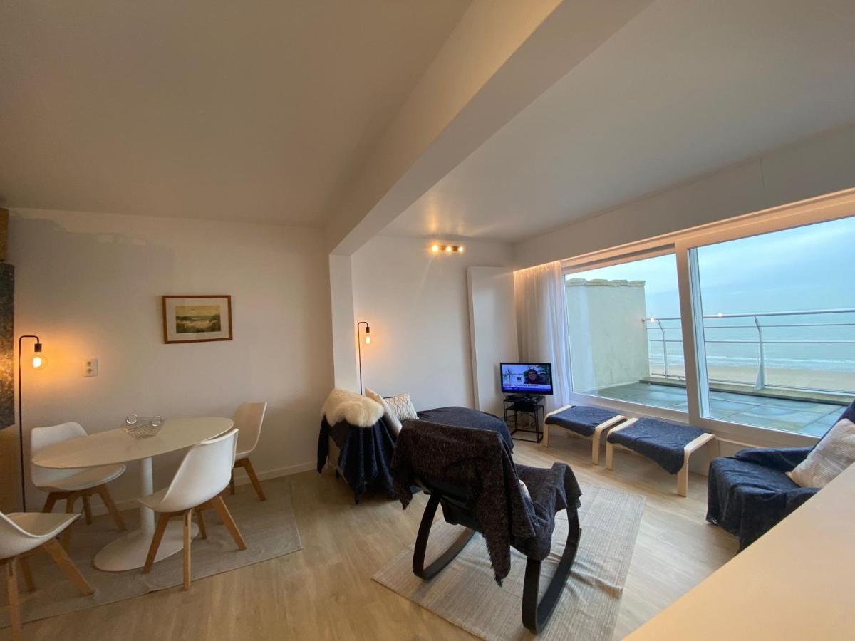 Апартаменты Penthouse On The Belgian Coast With Sea & Landscape Views Вендуйне Экстерьер фото
